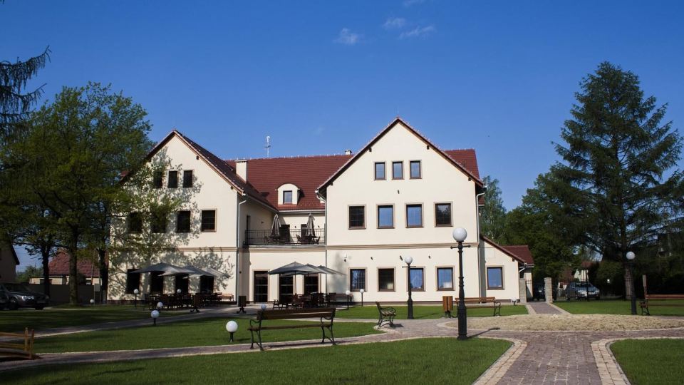 Hotel Modrzewiowy Dwór