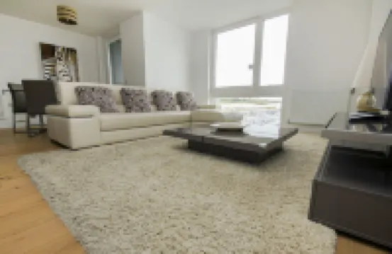 Orion Marina Sea View - Parking - by Brighton Holiday Lets