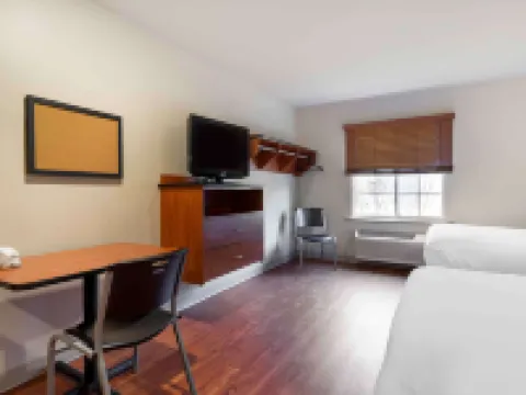 Extended Stay America Select Suites - Atlanta - Alpharetta Hotels in Forsyth County