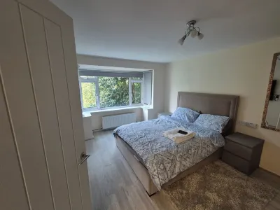 Lovely & Beautiful 2 Bed-Apartment in Borehamwood Hôtels à : Borehamwood