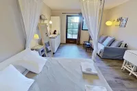 La Villa Dupont d'Avignon Hotels in Villeneuve-lès-Avignon