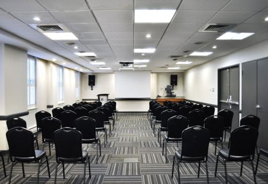 더블트리 오타와 전경