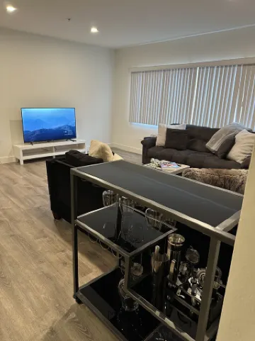 Westwood 2 bedroom near UCLA Отели рядом с достопримечательностью «Родео Драйв»