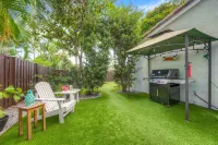 Sunny Florida Escape: Private Heated Pool, Hot Tub, Putting Green, Beach Nearby!