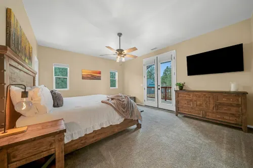 Cozy 2-bedroom apartment with WiFi, AC in charming Flagstaff