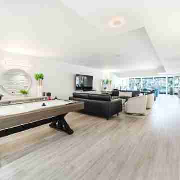 Boca Waterfront • Walk to Beach • Pool & Hot Tub • Gym • Parking Fitness & Recreational Facilities