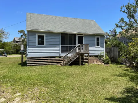 Charming Cottage with Dock and Cozy Atmosphere - Delightful Retreat