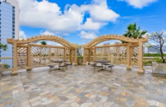 Stunning Ocean Views and Resort Style Amenities - Exquisite Getaway