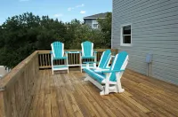 Inviting Pool and Soothing Whirlpool Tub - Gorgeous Retreat
