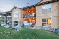 Mountain Retreat with Hot Tub and Sweeping Views - Tranquil Haven Hotels in Wasatch County