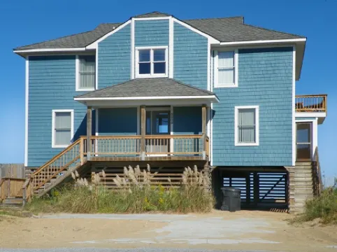 Spectacular Ocean Views and Hot Tub - Inviting Coastal Sanctuary