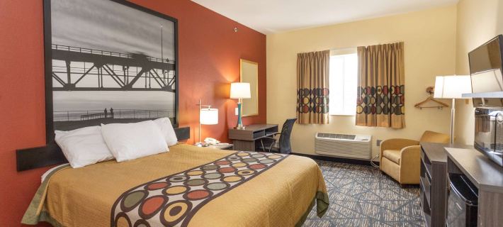Super 8 by Wyndham Big Rapids Hotels in Mecosta County