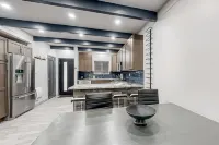 Modern Mountain Retreat