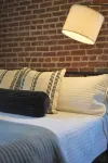 1st Floor Industrial Studio - Walk to DT Hotels in Knox County