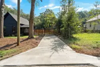 Midnight Sanctuary at Mystic Falls - 3 Bed 2.5 BA Home 1 mi to Covington Square