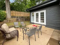 Cozy Retreat - Spacious Patio, Bama Room, HD TV