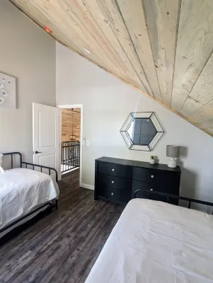 Scenic Deck and Spacious Fire Pit - Serene Elevated Retreat Hotels in Pinetop-Lakeside