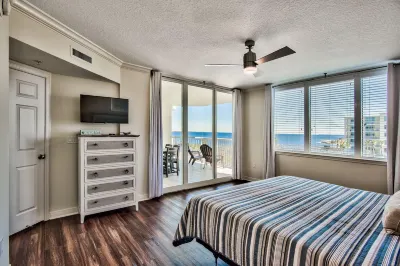 Bay Views, Lazy River, and Expansive Patio Space - Elegant Haven
