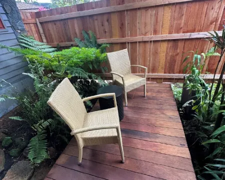 Tree Top Suite- Beautiful walk to Hanalei Bay Hotels in Princeville