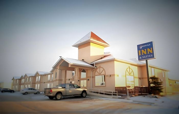 Aurora Park Inn & Suites