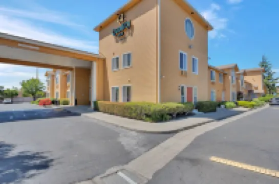 Quality Inn Near Six Flags Discovery Kingdom-Napa Valley Hotels in Vallejo