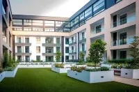 Embassy Gardens Luxury Suites Cpg