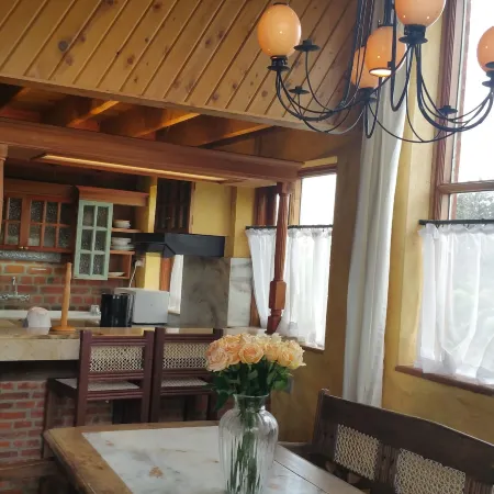 Woodmere Serviced Apartment Отели рядом с достопримечательностью «Торговый центр Yaya Centre»