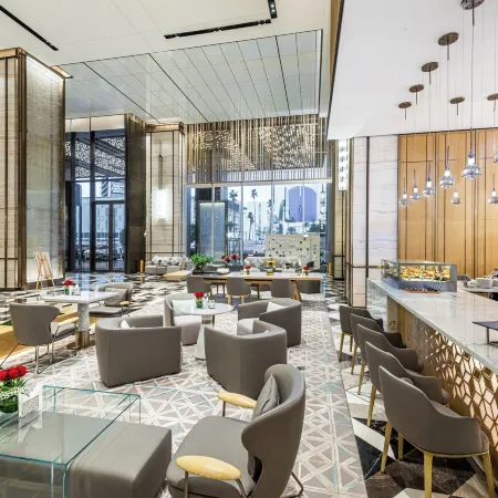 Narcissus the Royal Hotel