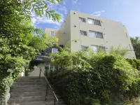 Uchi Living Stay Otaru Suitengu Hotels near Suitengu