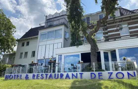 De Zon酒店及餐廳 by Flow