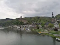 Vacation home with garden and terrace, 15 minutes from the Moselle