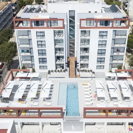 Kyrat Amarac Suites