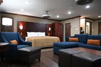 Giles Hotel Inn & Suites