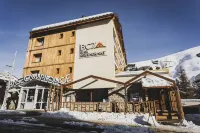 Hotel Base Camp Lodge - les 2 Alpes Отели рядом с достопримечательностью «Les 2 Alpes Location»