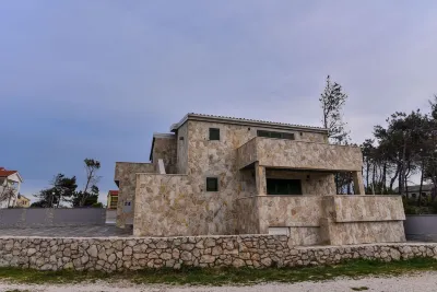 Apartments-Sana Hotels in Vir
