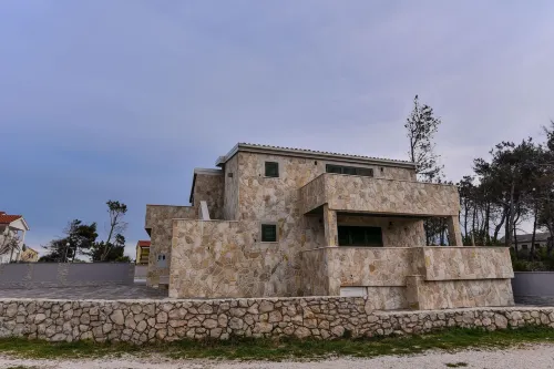 Apartments-Sana Hotels in Vir