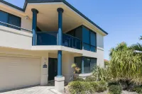 Seahaven by Rockingham Apartments