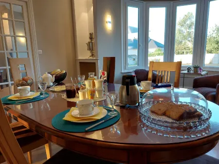 L'Escale d'Armor Отели в г. Лудеак