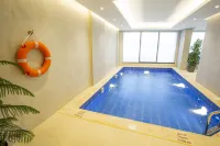 Velar Inn Hotel - Pool