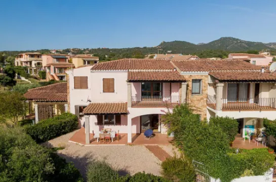 Casa Helen - 奧爾比亞的Utnz 皮圖隆古酒店