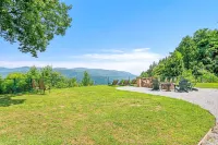 Green River Lodge Hotels in Cooper Gap