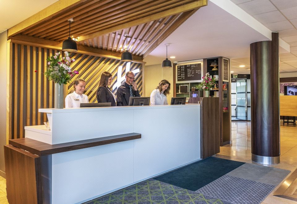 Holiday Inn Toulouse AirportOver view