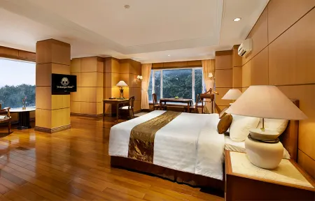 Royal Senyiur Hotel