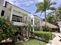 Coral Blanco Hotel