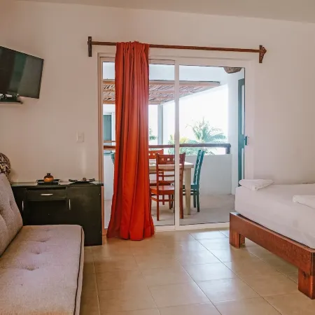 El Fuerte Beach Resort