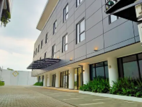 Hotel Youstay Semarang by Sinergi Hotels near Cagar Budaya MIN GROUP (Rafi Mintardi S.H.,S.E.,M.H.,M.M.)