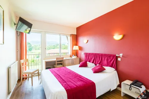 Logis Hôtel Horizon 117 Hôtels à : Aucazein