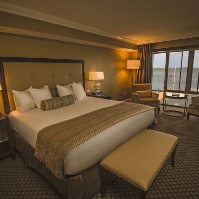 Lakeshore King Room The Edgewater Promo Code