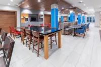 Holiday Inn Express & Suites STAFFORD NW - SUGAR LAND by IHG Hotels in Stafford