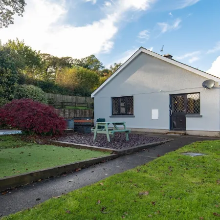 Hazelglade Cottage - Hot Tub, Games Room, Pet Friendly